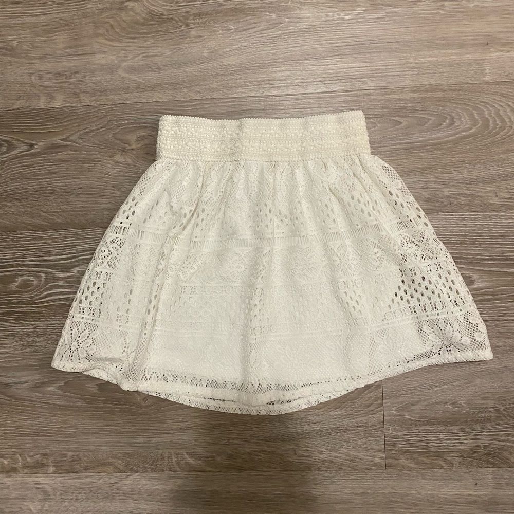 NWOT Girls White Crochet Skirt